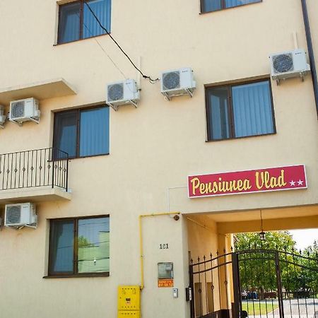 Pensiunea Vlad Arad Exterior foto