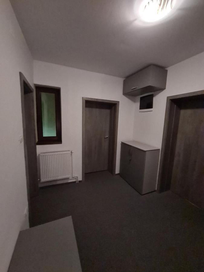 Pensiunea Vlad Arad Exterior foto