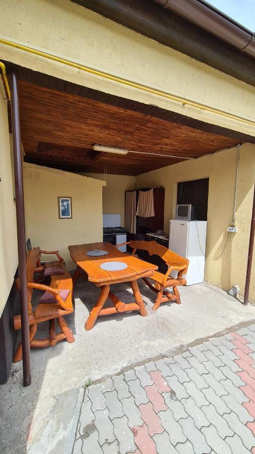 Pensiunea Vlad Arad Exterior foto