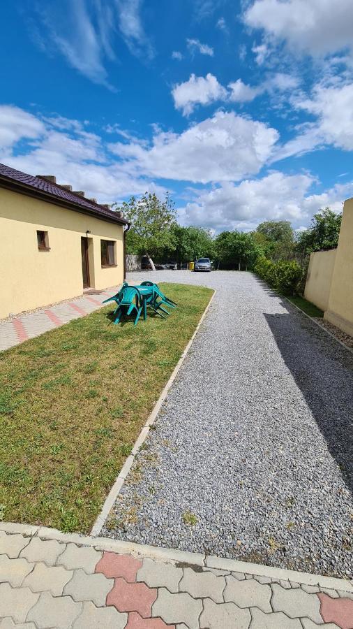 Pensiunea Vlad Arad Exterior foto
