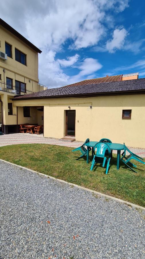 Pensiunea Vlad Arad Exterior foto