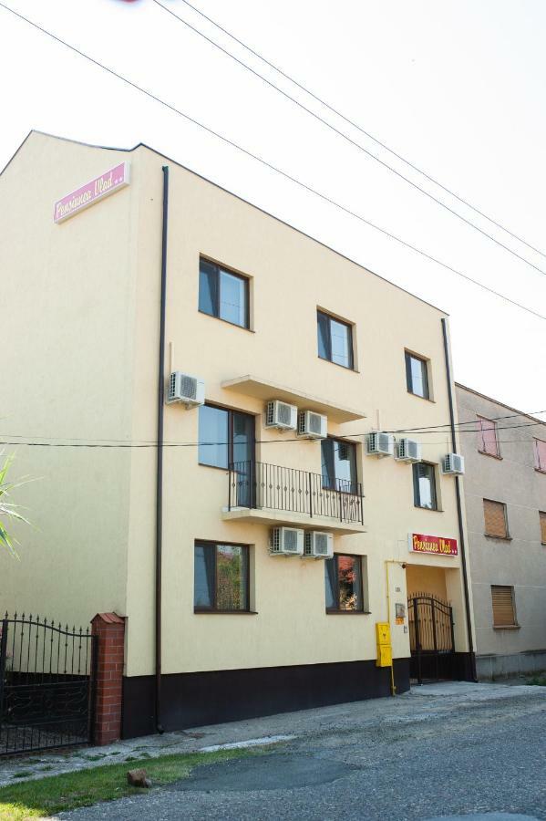 Pensiunea Vlad Arad Exterior foto