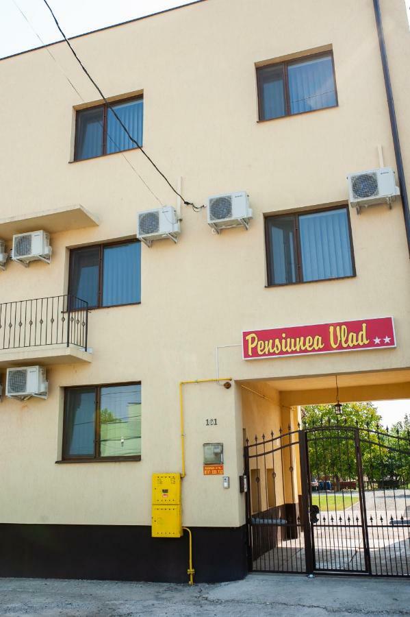 Pensiunea Vlad Arad Exterior foto